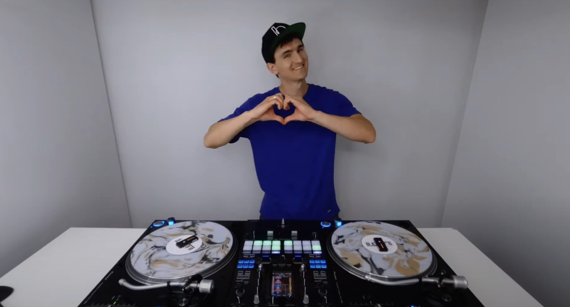 Super Hero DJs 69BEATS Best Mo Bomba Routine