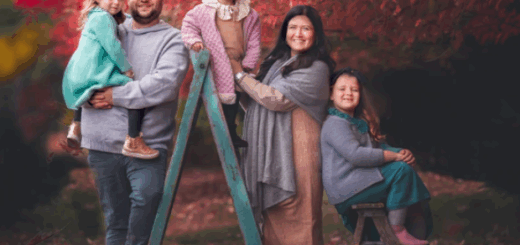 Megbittonproductions – Family Color
